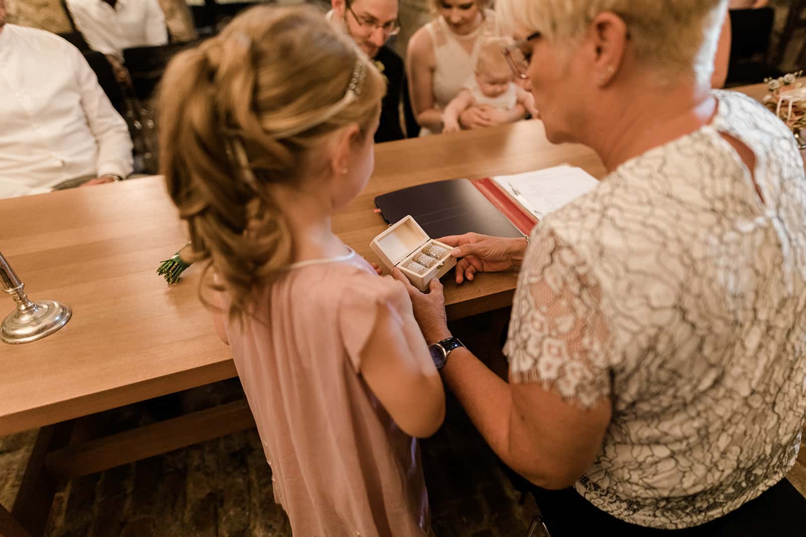 Tania-Flores-Hochzeitsfotograf-Siegburg-Museum-45