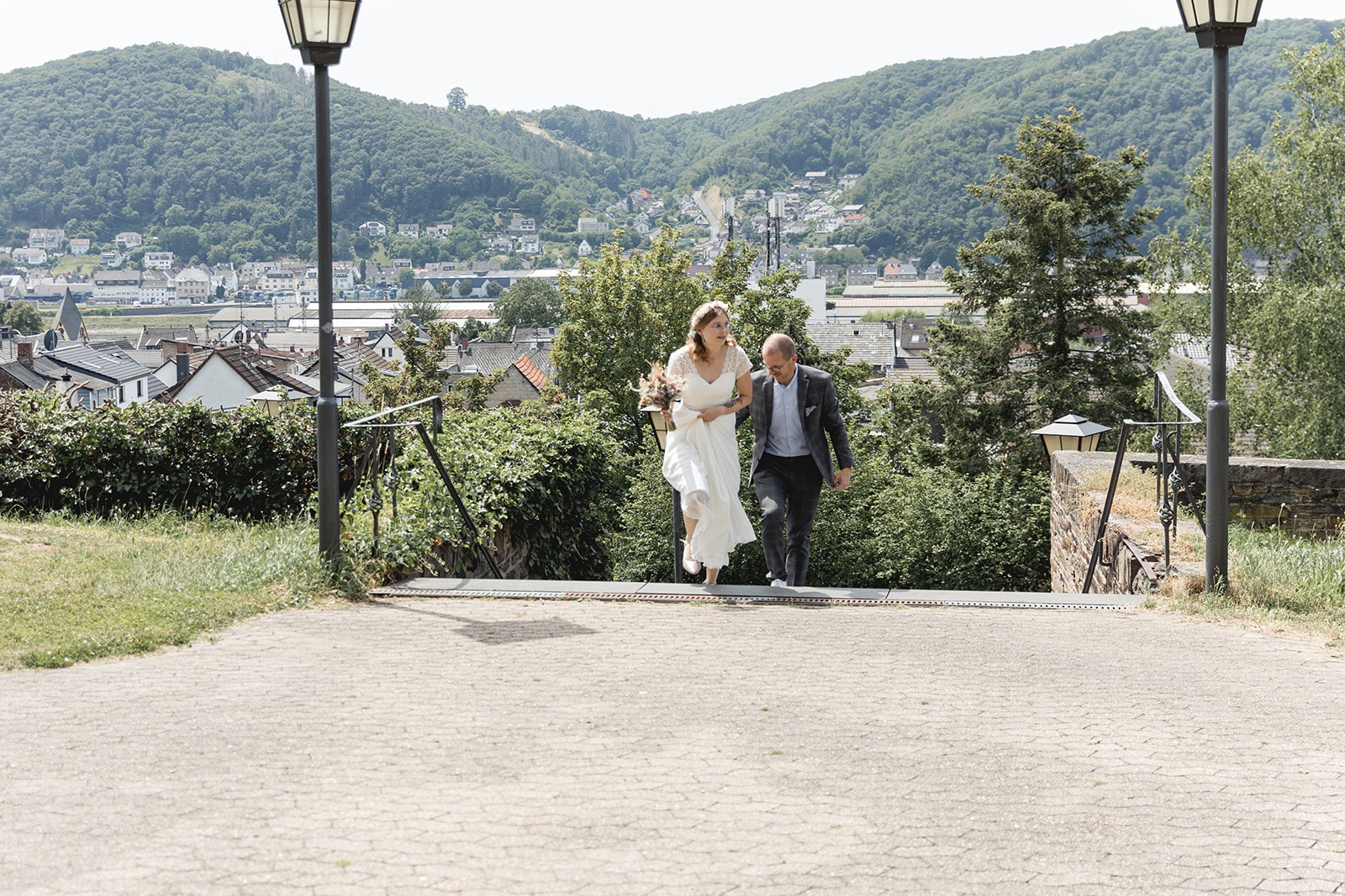 Tania Flores Hochzeitsfotograf Burg Brohleck